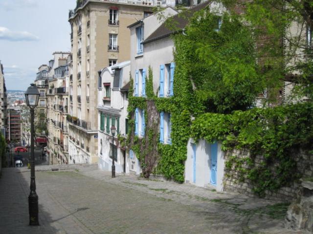 Quiet Apartment Hill Of Montmartre Paris Exterior photo